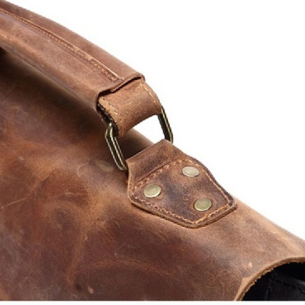 Stitched leather detail on a Hovanahills bag